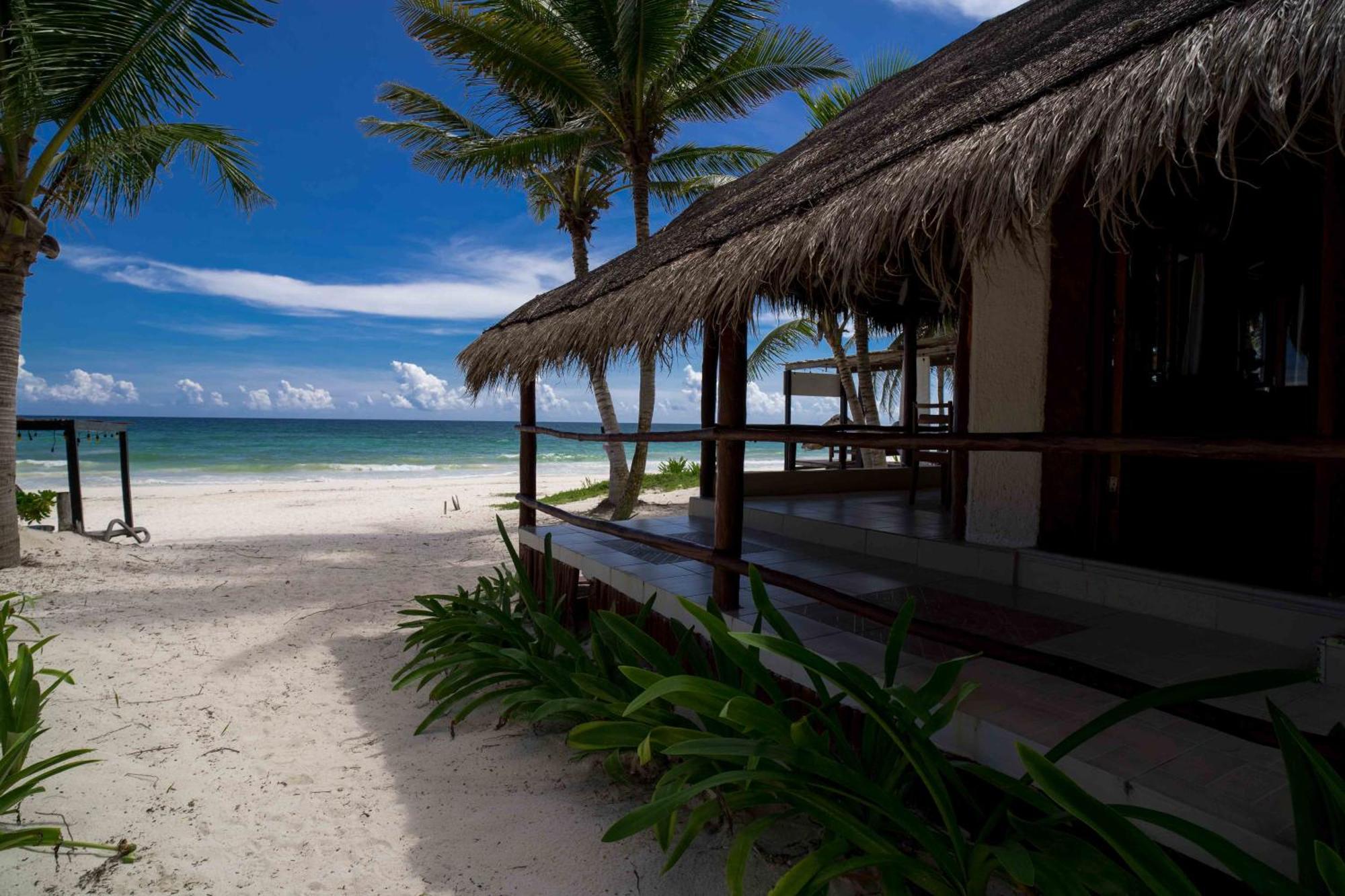 فندق Bt Live Tulum Located At The Party Zone المظهر الخارجي الصورة