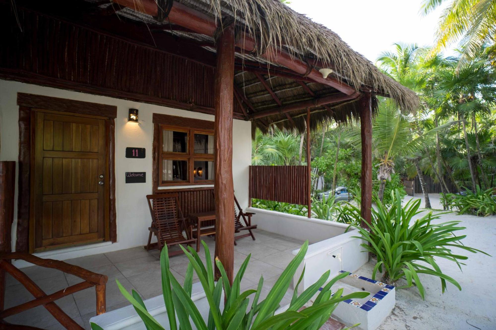 فندق Bt Live Tulum Located At The Party Zone المظهر الخارجي الصورة